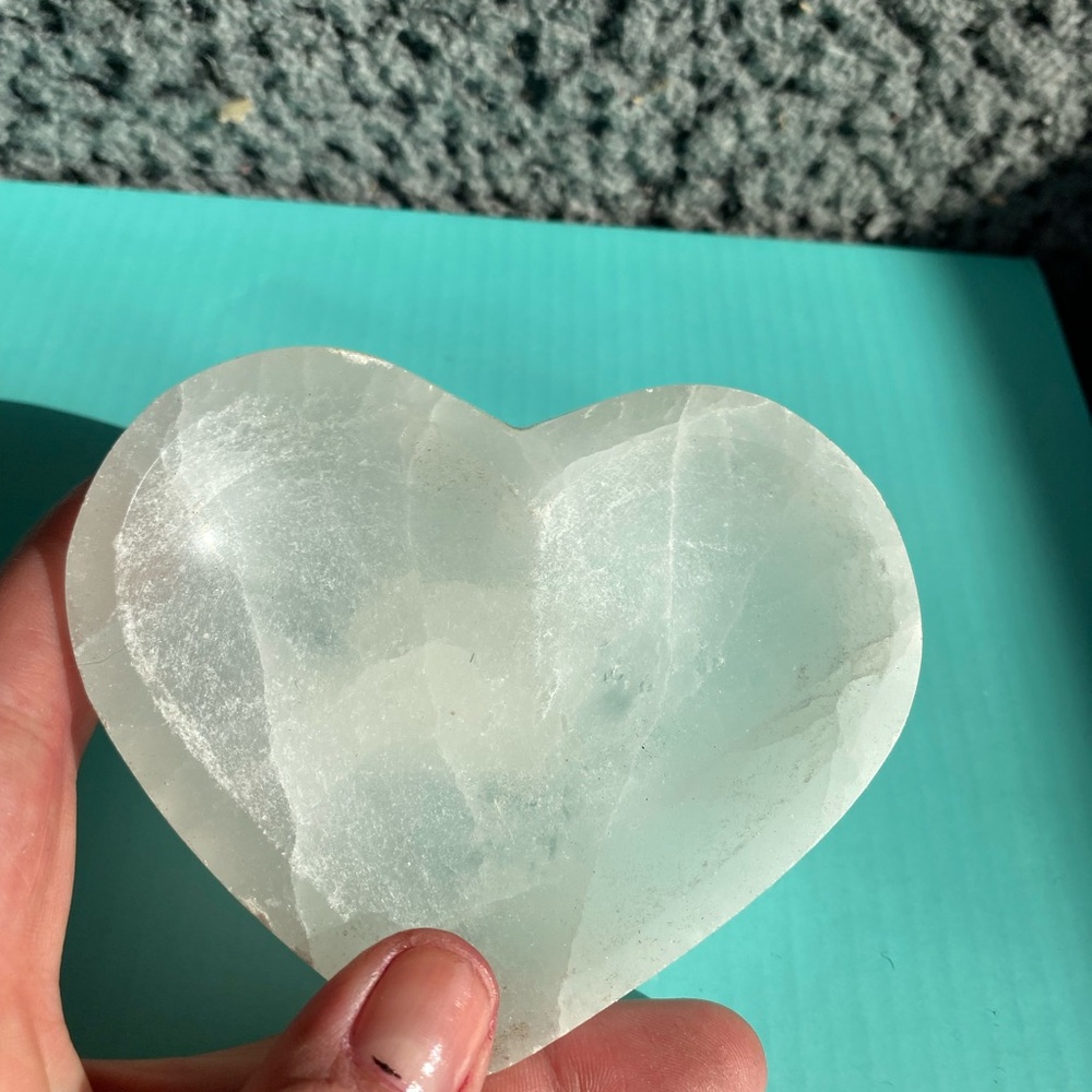 Heart-Shaped Crystal Decor - Picture 2 of 4